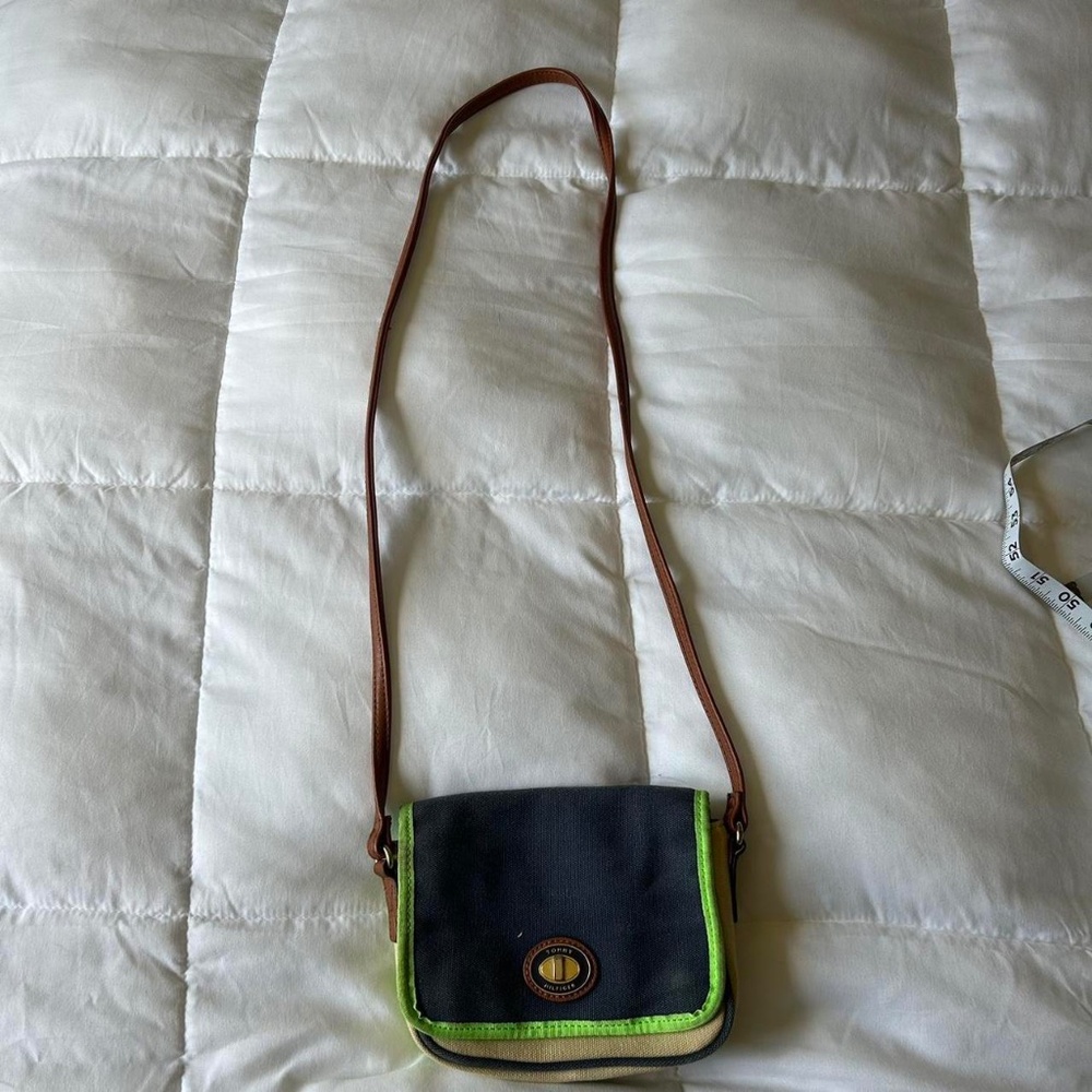 Vintage y2k 90s Tommy hillier Crossbody canvas Bag   Color: Brown navy blue gree